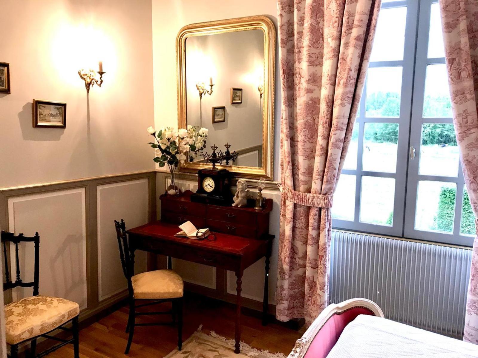 Domaine De L'Orangerie Du Chateau De Motteville Chambres D'Hotes Oda fotoğraf